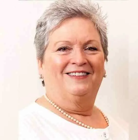 BalintKaren 566x576px