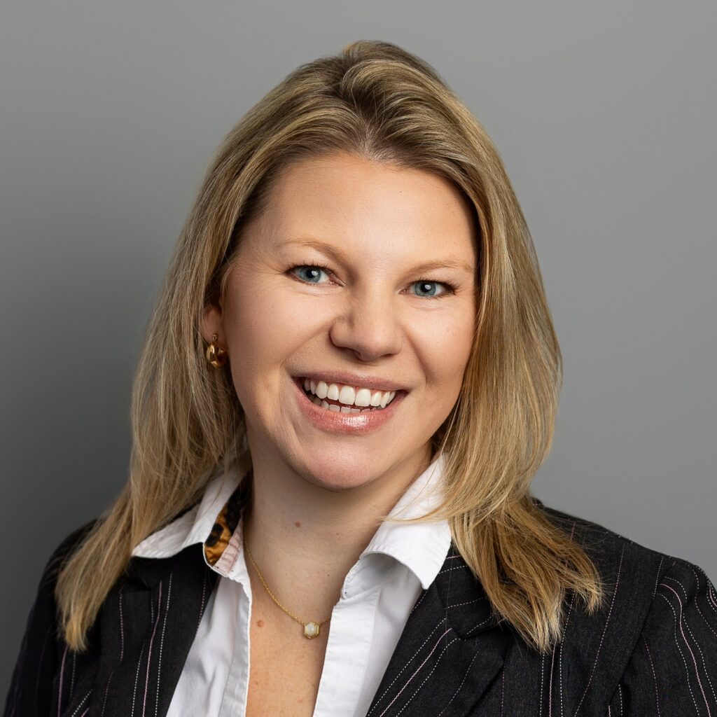 Livingston Nicole 229 87 11 Retouched